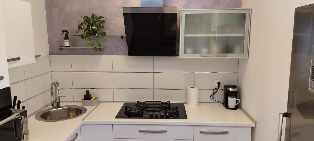 Apartment Pomerio Rijeka Buitenkant foto