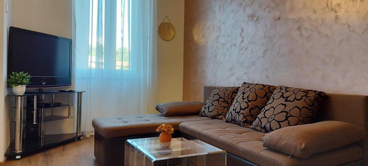 Apartment Pomerio Rijeka Buitenkant foto