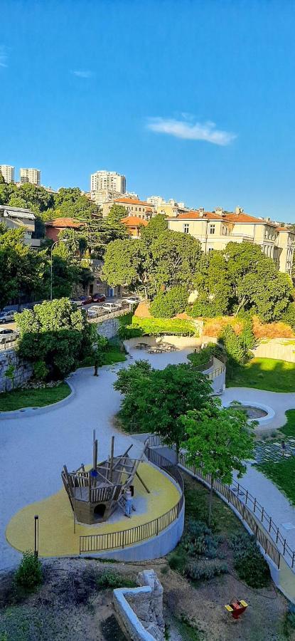 Apartment Pomerio Rijeka Buitenkant foto